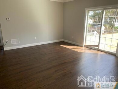 1431 Greenwood Dr, Piscataway, NJ 08854 - photo 6