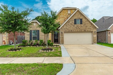 1672 Maggie Trail Dr, Alvin, TX 77511 - photo 2