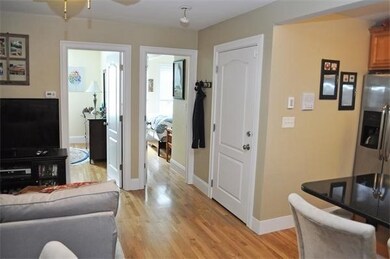 202 W 8th St unit 2, Boston, MA 02127 - photo 3