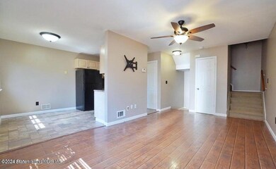 71 Ashley Ln, Staten Island, NY 10309 - photo 3