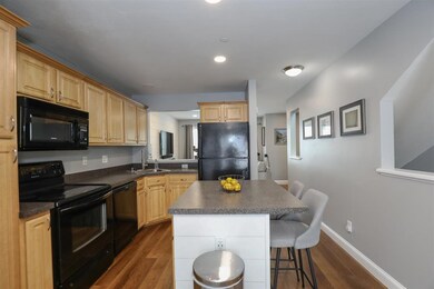 181 Silver St unit 1, Manchester, NH 03103 - photo 4