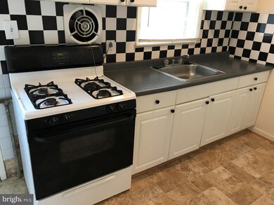 3325 Clay St, Silver Spring, MD 20902 - photo 5