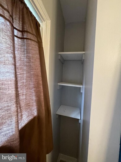 717 W 13th St, New Castle, DE 19720 - photo 3