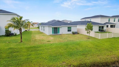 1338 Colebrook Cir SW, Melbourne, FL 32908 - photo 3