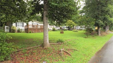 51 Dotson Rd, Hendersonville, NC 28792 - photo 4