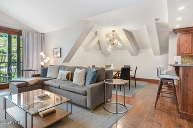 Ritz Carlton Residences 616 MLS-20