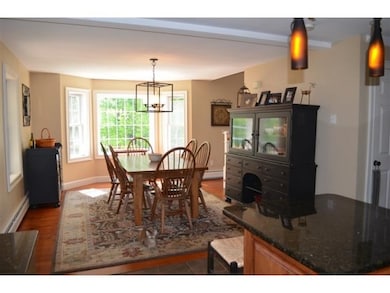 Granite, SS appliances & tile
