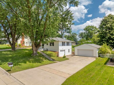 331 N Ellen St, Cedar Falls, IA 50613 - photo 6