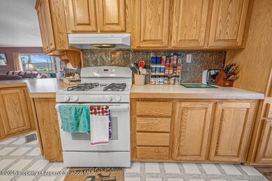 1097KowachDr.-37