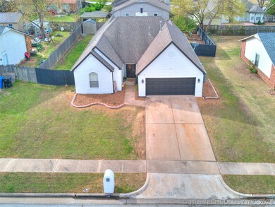 1519 W Orlando St, Broken Arrow, OK 74011 - photo 2