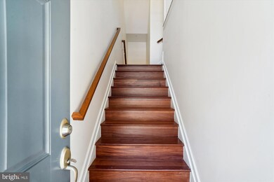 23204 Scholl Manor Way unit 1314, Clarksburg, MD 20871 - photo 2