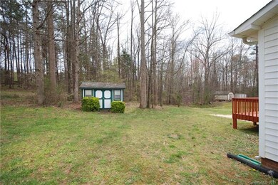 123 Bramblewood Dr, Statesville, NC 28625 - photo 2