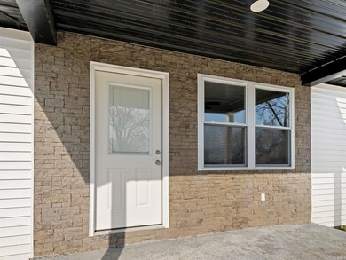 103 E Warren St, Mitchell, IN 47446 - photo 4