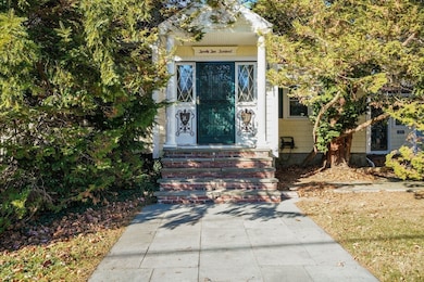 22 Freeport Ave, Methuen, MA 01844 - photo 4