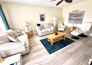 160 Coventry G unit 160, West Palm Beach, FL 33417 - photo 2