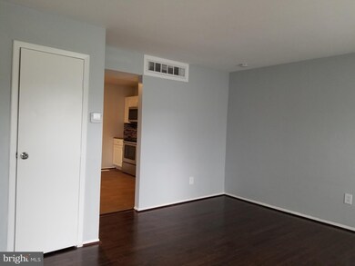 1383 Harford Square Dr, Edgewood, MD 21040 - photo 2