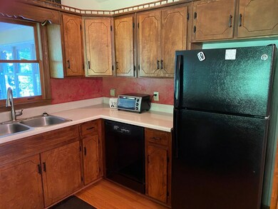 723 Shorewood Cir, Toccoa, GA 30577 - photo 3