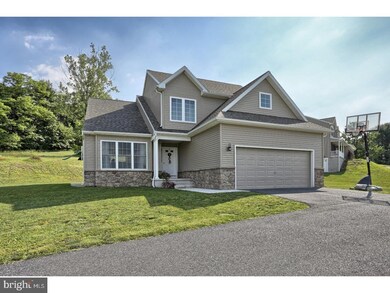 18 Fairway Dr, Ashland, PA 17921 - photo 2