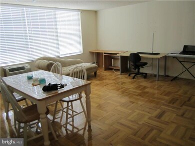 Radnor House unit 418, Bryn Mawr, PA 19010 - photo 2