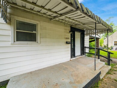 Front Porch w/Awning