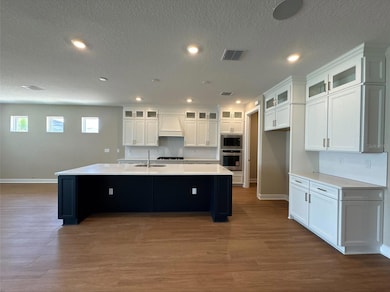 Actual home photo. Colors, finishes, textures and options may appear differently in person due to variations in monitors and viewing devices.