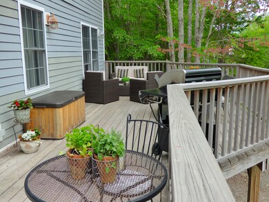 FrontDecksittingarea