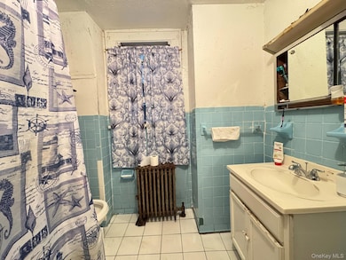41-41 Denman St, Elmhurst, NY 11373 - photo 5