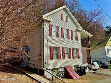 127 Cliff St, Honesdale, PA 18431 - photo 3
