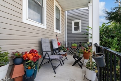 46 N Jefferson St, Orange, NJ 07050 - photo 4