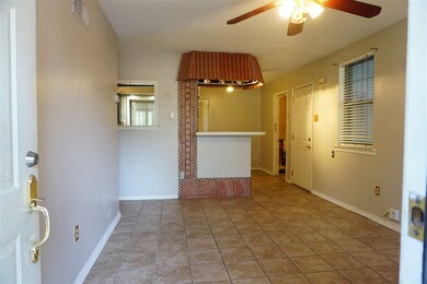 Living Rm 15'x11'