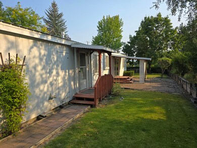 603 N Bernard St, Chewelah, WA 99109 - photo 4