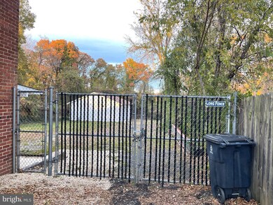 6432 Old Landover Rd, Hyattsville, MD 20785 - photo 3