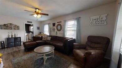 3108 Oak Ave, Mattoon, IL 61938 - photo 4