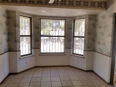 11243 Leo Collins Dr, El Paso, TX 79936 - photo 5