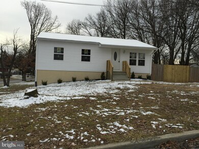 6811 Duluth St, Hyattsville, MD 20785 - photo 3
