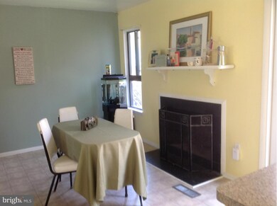 141 Bourbon Ct, Parkville, MD 21234 - photo 5