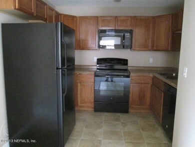 8965 Ivey Rd, Jacksonville, FL 32216 - photo 4