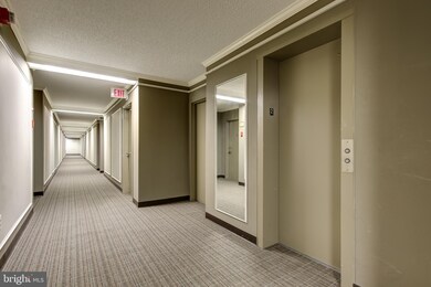 7661 Provincial Dr unit 213, West McLean, VA 22102 - photo 4