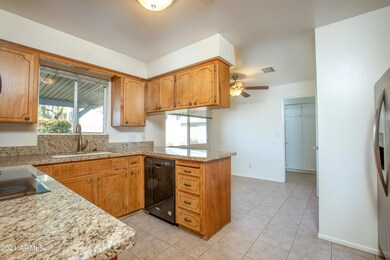 1062 N March St, Mesa, AZ 85203 - photo 4