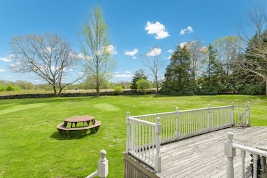 34 Weatherly Ct, Jamestown, RI 02835 - photo 5