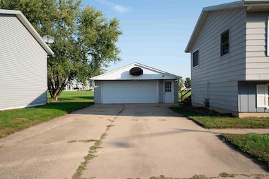2300 3rd Ave NW, Waverly, IA 50677 - photo 2