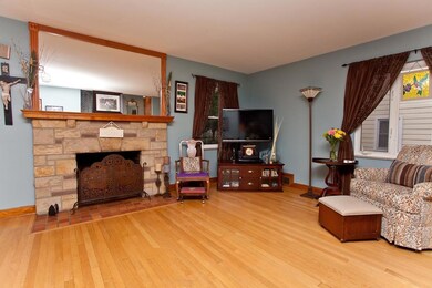 296 Beaumont Living Room