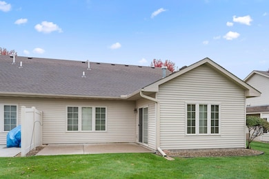 2332 Gresham Ave N, Saint Paul, MN 55128 - photo 4