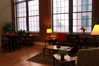 300 Canal St unit 8-403, Lawrence, MA 01840 - photo 5