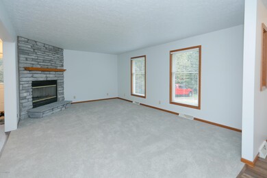 45122 27th St-103