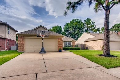 7055 River Garden Dr, Houston, TX 77095 - photo 4