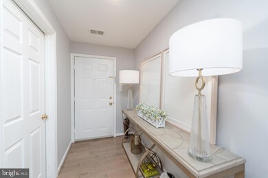 9050 Gracious End Ct unit 201, Columbia, MD 21046 - photo 3