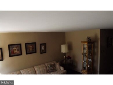 621 Crescent Dr, Glenolden, PA 19036 - photo 6