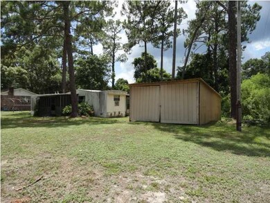 711 NW 4th St unit West, Carrabelle, FL 32322 - photo 3