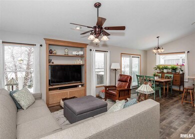 5430 Northwest Cir, Davenport, IA 52806 - photo 2